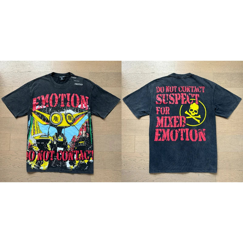 "Camiseta Unisex con estampado de Ángel, mezcla de tejidos, ideal para el streetwear en pareja. Cuello redondo, manga corta y un diseño moderno para brillar en verano."