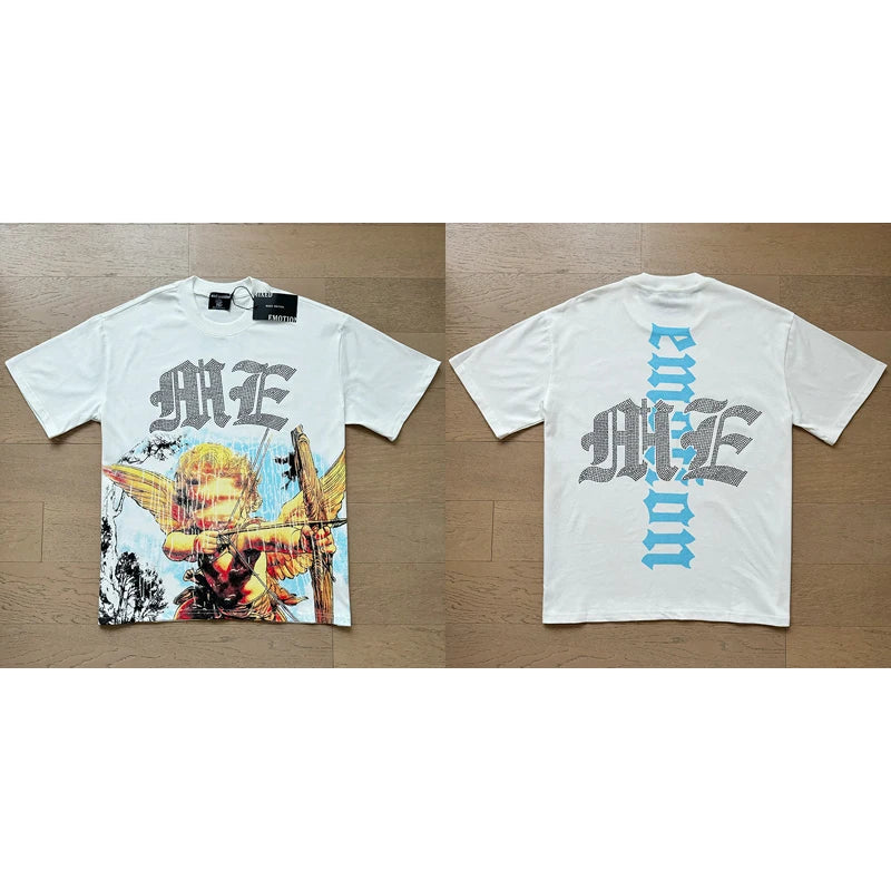 "Camiseta Unisex con estampado de Ángel, mezcla de tejidos, ideal para el streetwear en pareja. Cuello redondo, manga corta y un diseño moderno para brillar en verano."