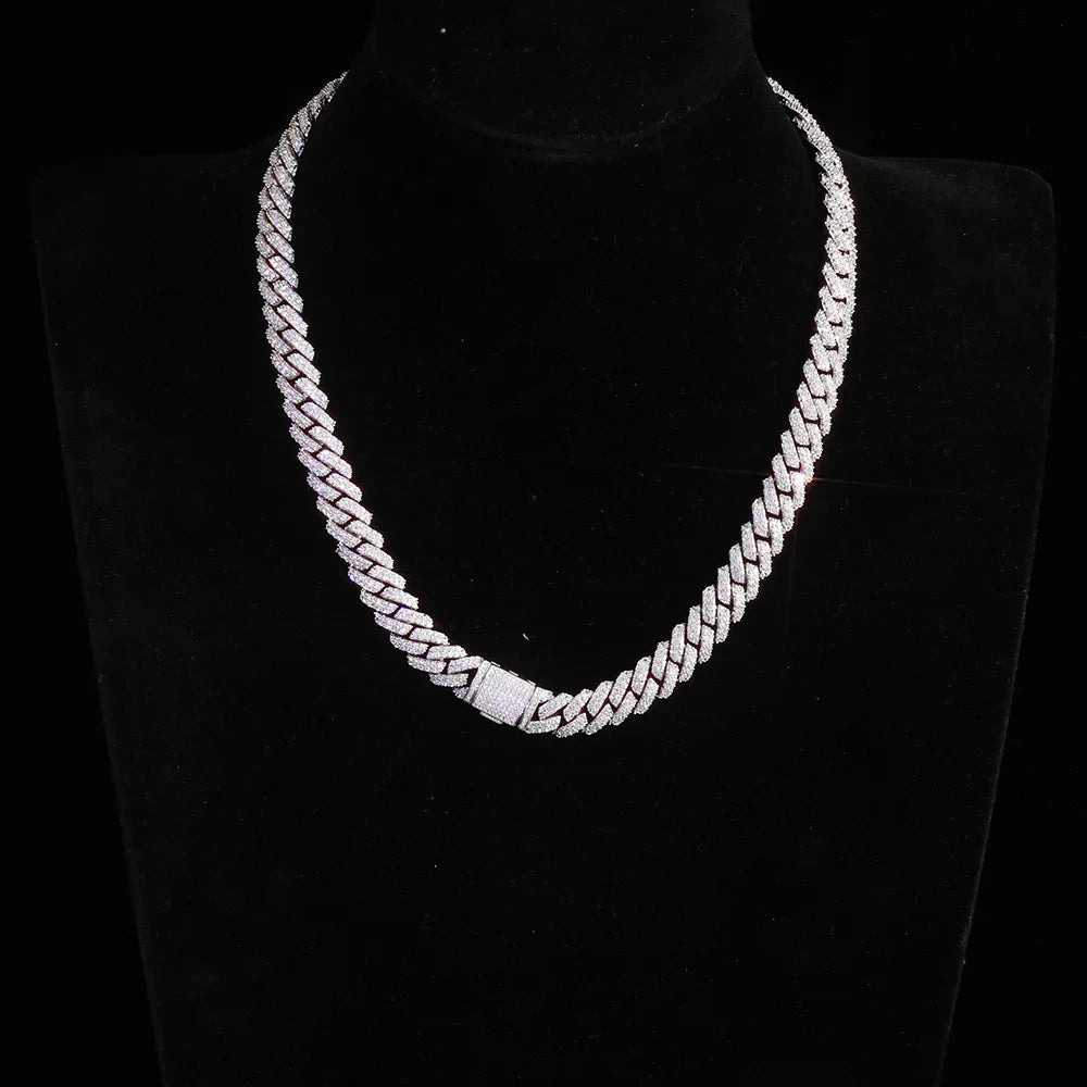 CADENA CUBANA ICED OUT 10 MM EN PLATA 925 CON MOISSANITA VVS