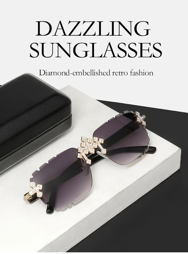 "GAFAS DE SOL CON PIEDRAS BRILLANTES", o "GAFAS CON DIAMANTES SIMULADOS"