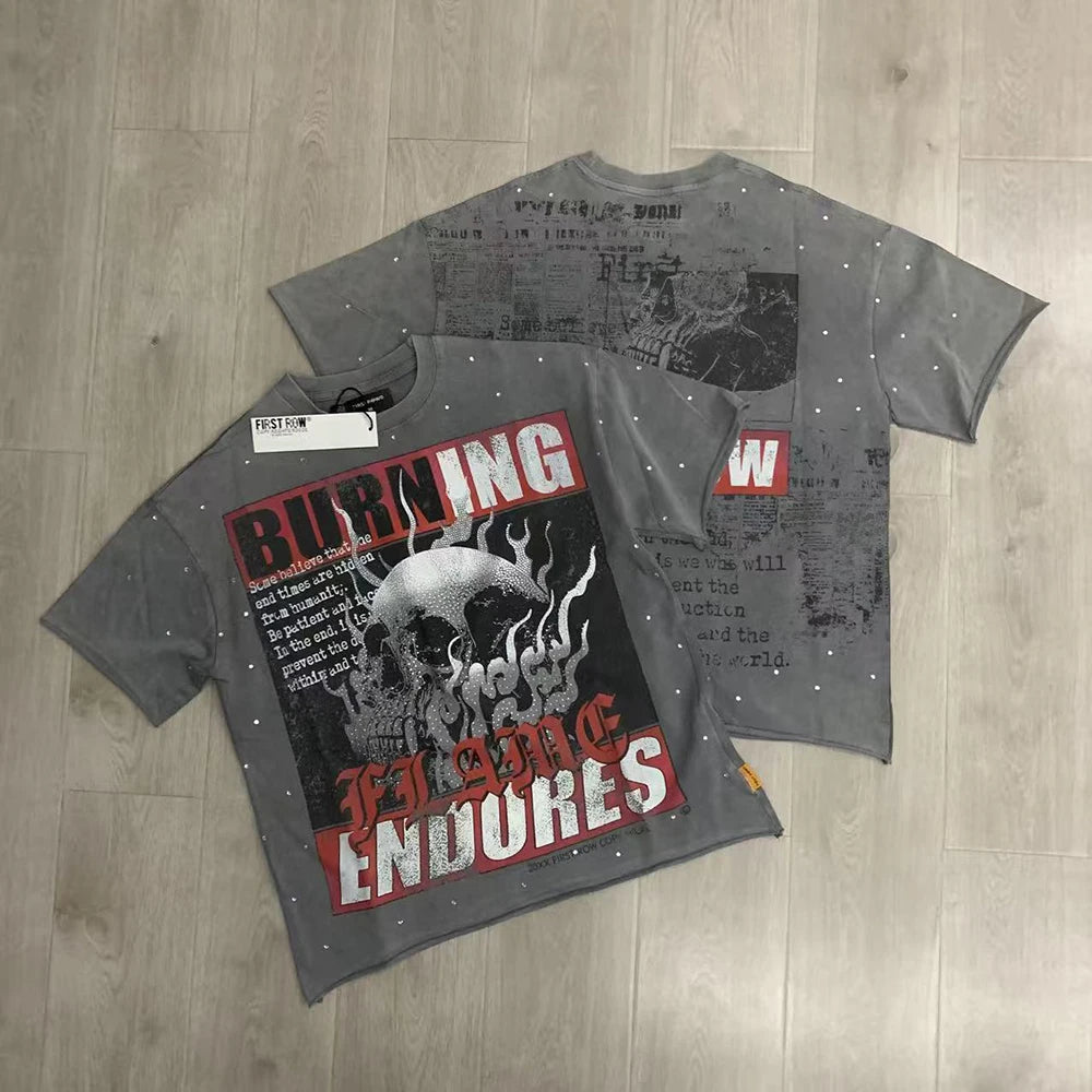 "Camiseta Oversize Vintage con Brillo, Cuello Redondo, Algodón Suave y Diamantes de Imitación."