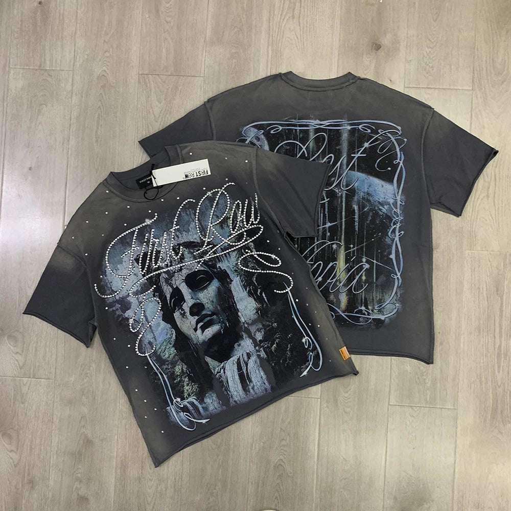 "Camiseta Oversize Vintage con Brillo, Cuello Redondo, Algodón Suave y Diamantes de Imitación."