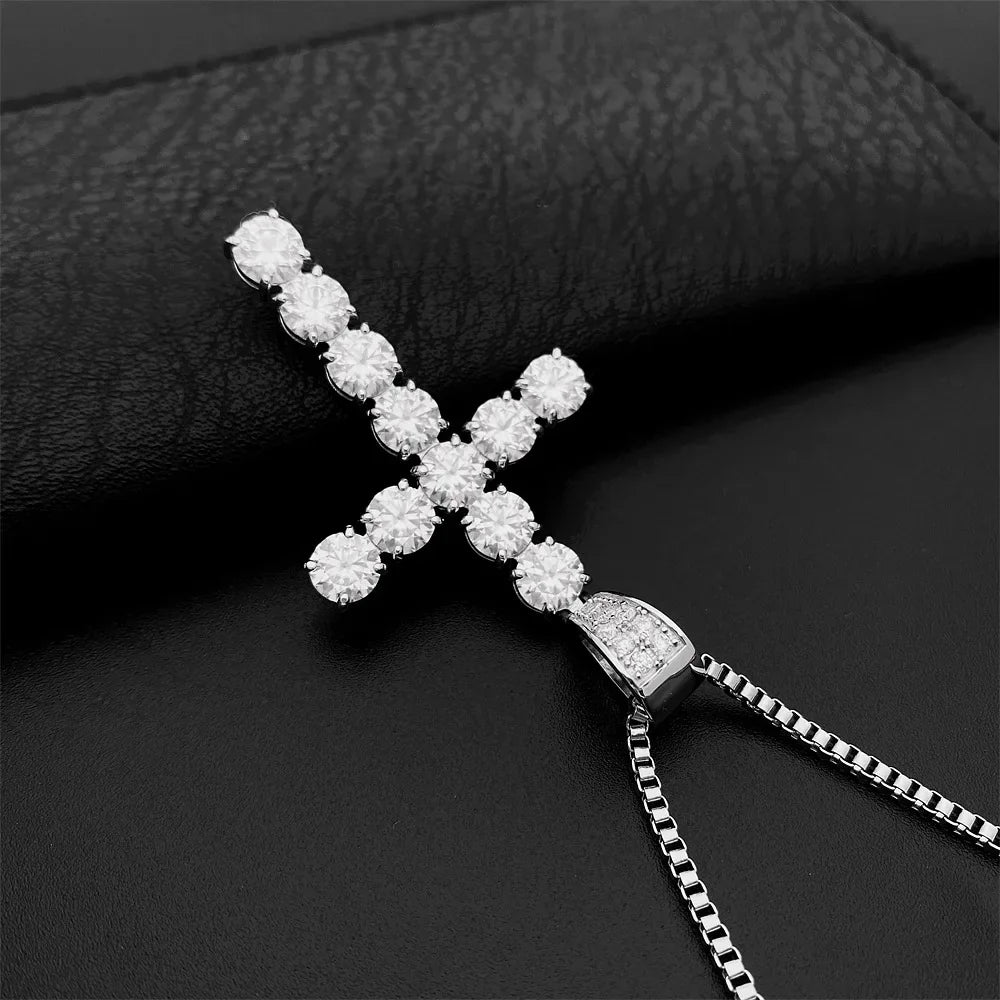MEDALLA CRUZ ICED OUT DE PLATA 925 CON MOISSANITA VVS.💎