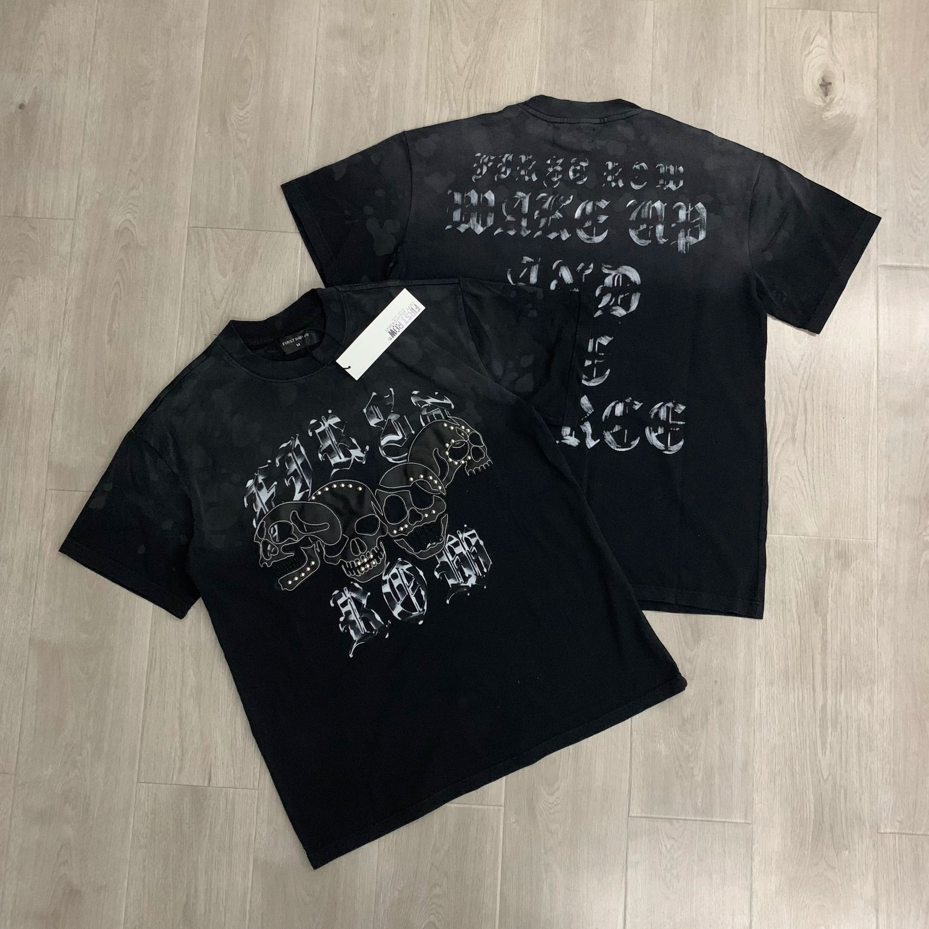 "Camiseta Oversize Vintage con Brillo, Cuello Redondo, Algodón Suave y Diamantes de Imitación."