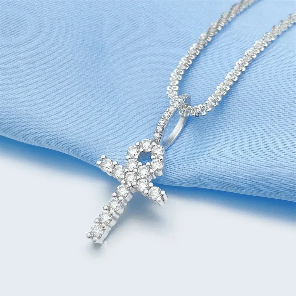 MEDALLA CRUZ ICED OUT DE PLATA 925 CON MOISSANITA VVS.💎
