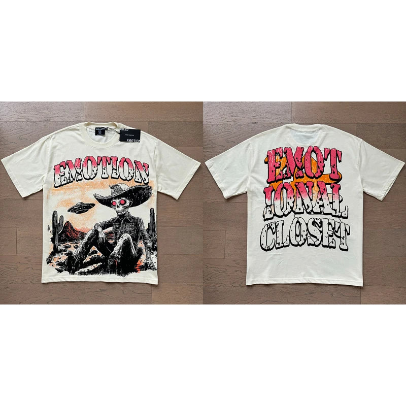 "Camiseta Unisex con estampado de Ángel, mezcla de tejidos, ideal para el streetwear en pareja. Cuello redondo, manga corta y un diseño moderno para brillar en verano."