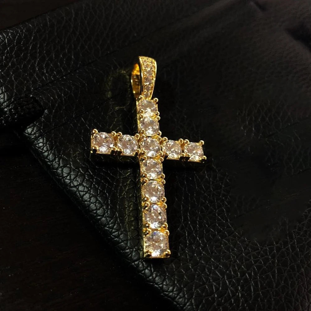 COLGANTE CRUZ ICED OUT CON PIEDRAS – CADENAS ESTILO SOGA, VVS Y MÁS VARIANTES