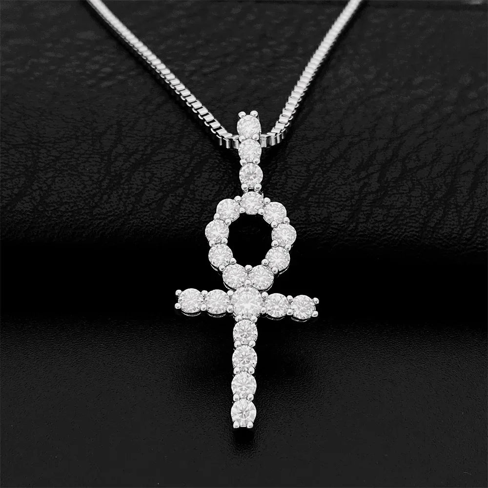 MEDALLA CRUZ ICED OUT DE PLATA 925 CON MOISSANITA VVS.💎