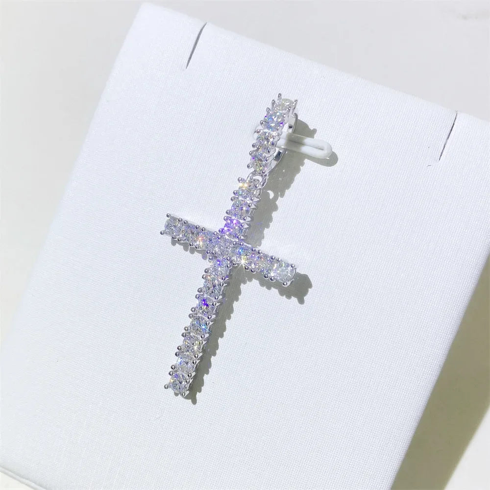 MEDALLA CRUZ ICED OUT DE PLATA 925 CON MOISSANITA VVS.💎