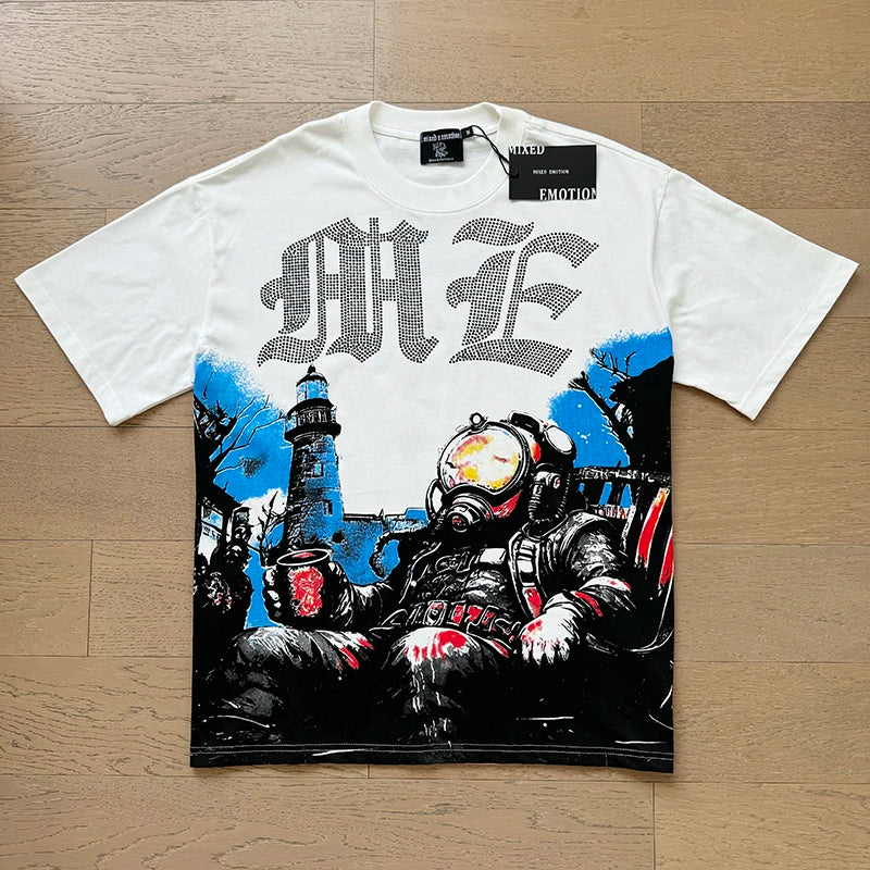 "Camiseta Unisex con estampado de Ángel, mezcla de tejidos, ideal para el streetwear en pareja. Cuello redondo, manga corta y un diseño moderno para brillar en verano."