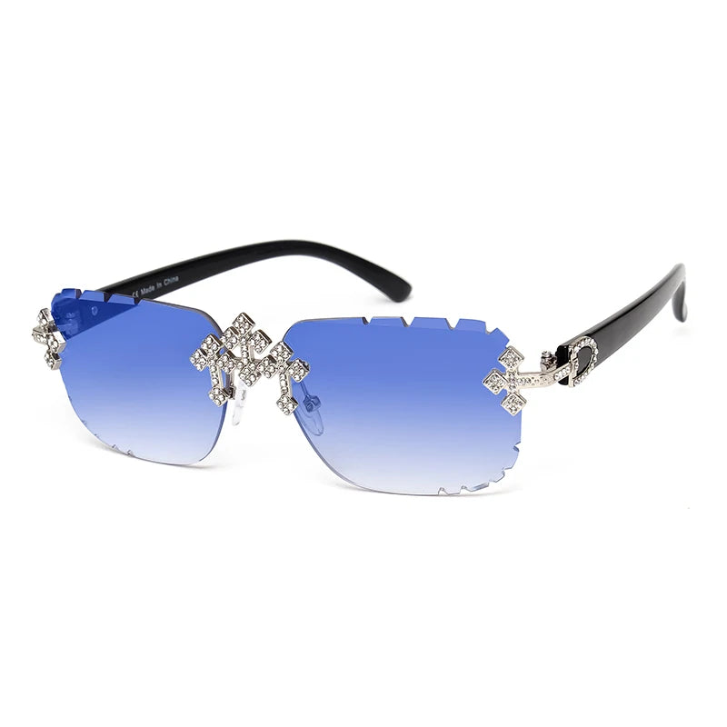 "GAFAS DE SOL CON PIEDRAS BRILLANTES", o "GAFAS CON DIAMANTES SIMULADOS"